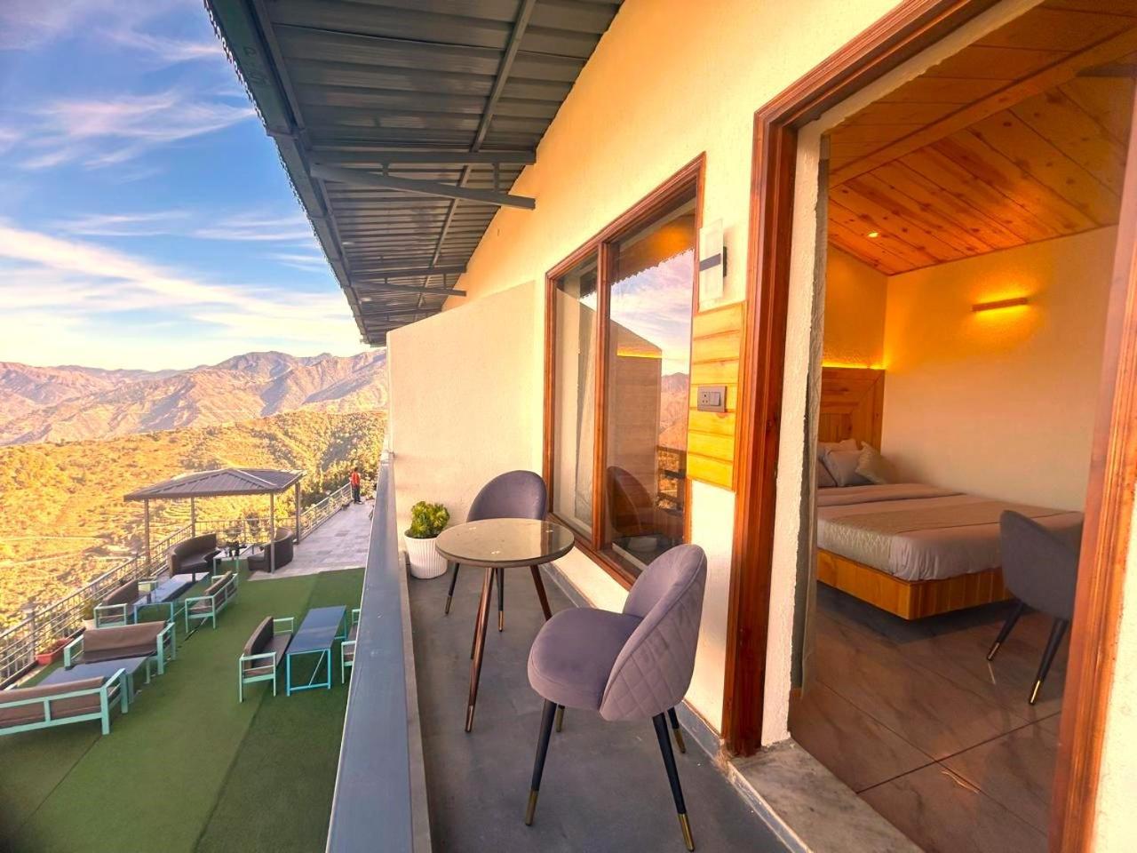Living On The Edge A Luxury Stay Mussoorie Dış mekan fotoğraf